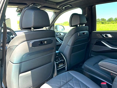 2027 BMW X7 xDrive40i