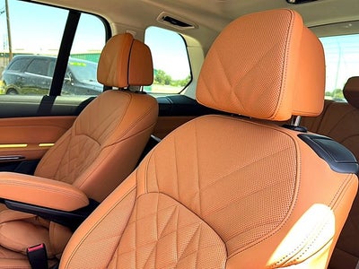 2027 BMW X7 xDrive40i