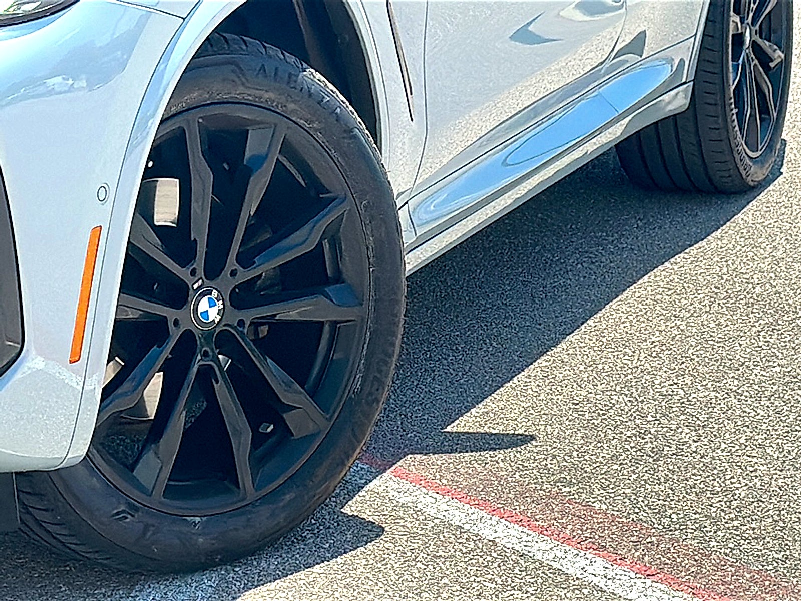 2023 BMW X4 xDrive30i