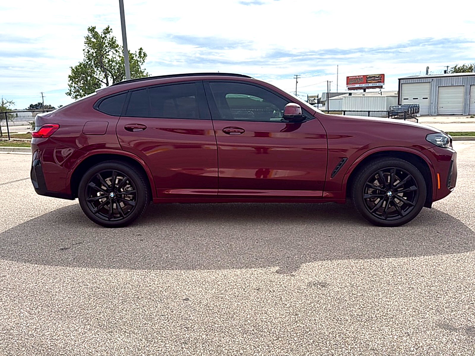 2024 BMW X4 xDrive30i
