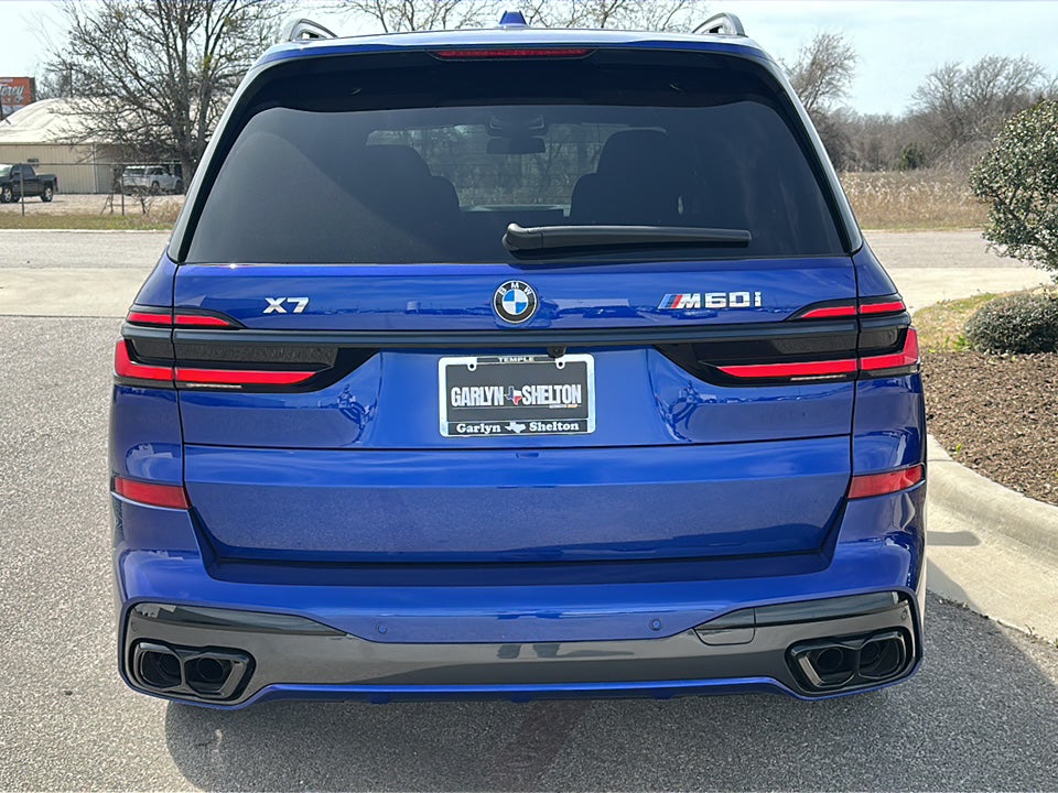 2025 BMW X7 M60i