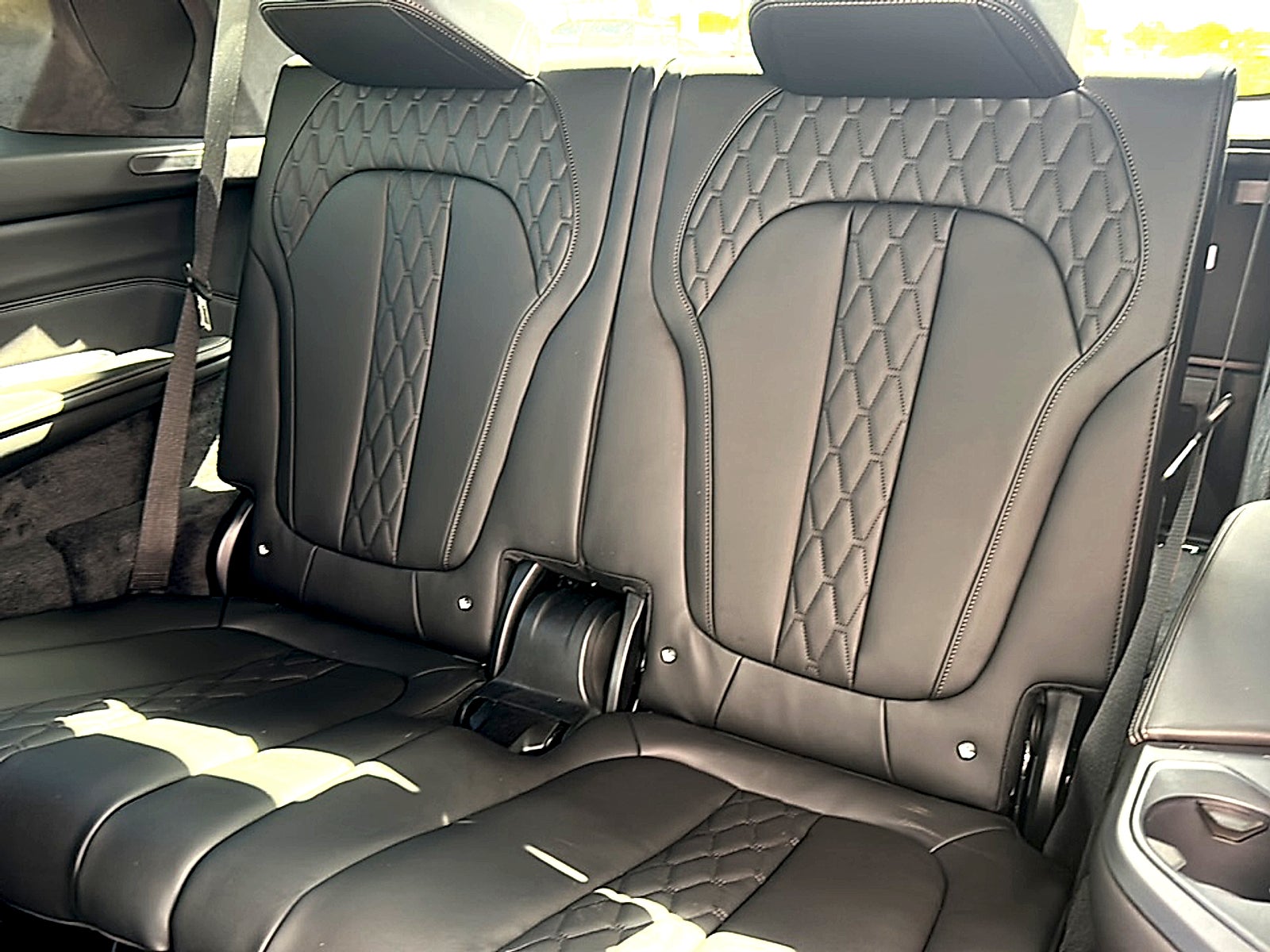 2027 BMW X7 M60i
