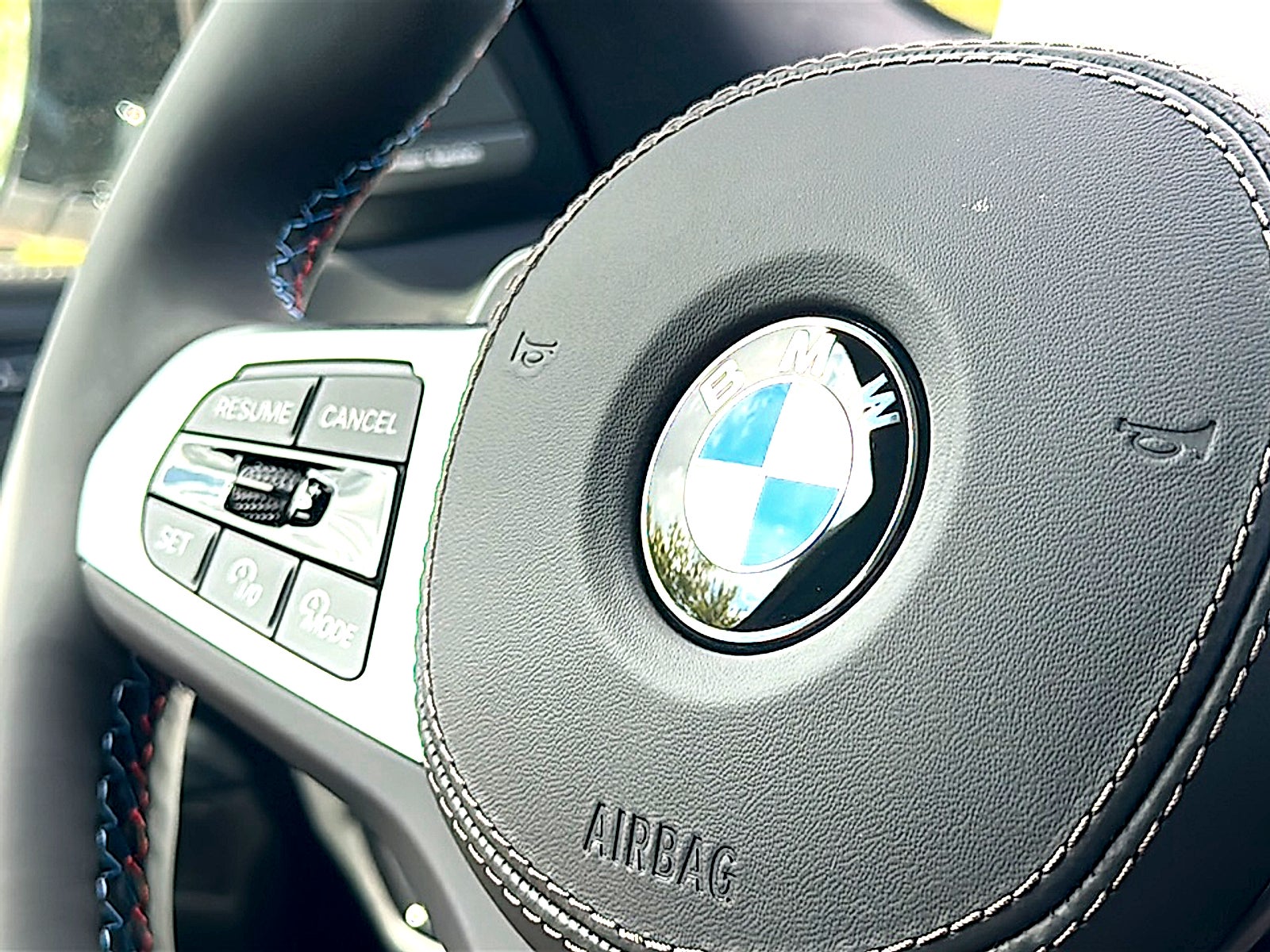 2027 BMW X7 M60i