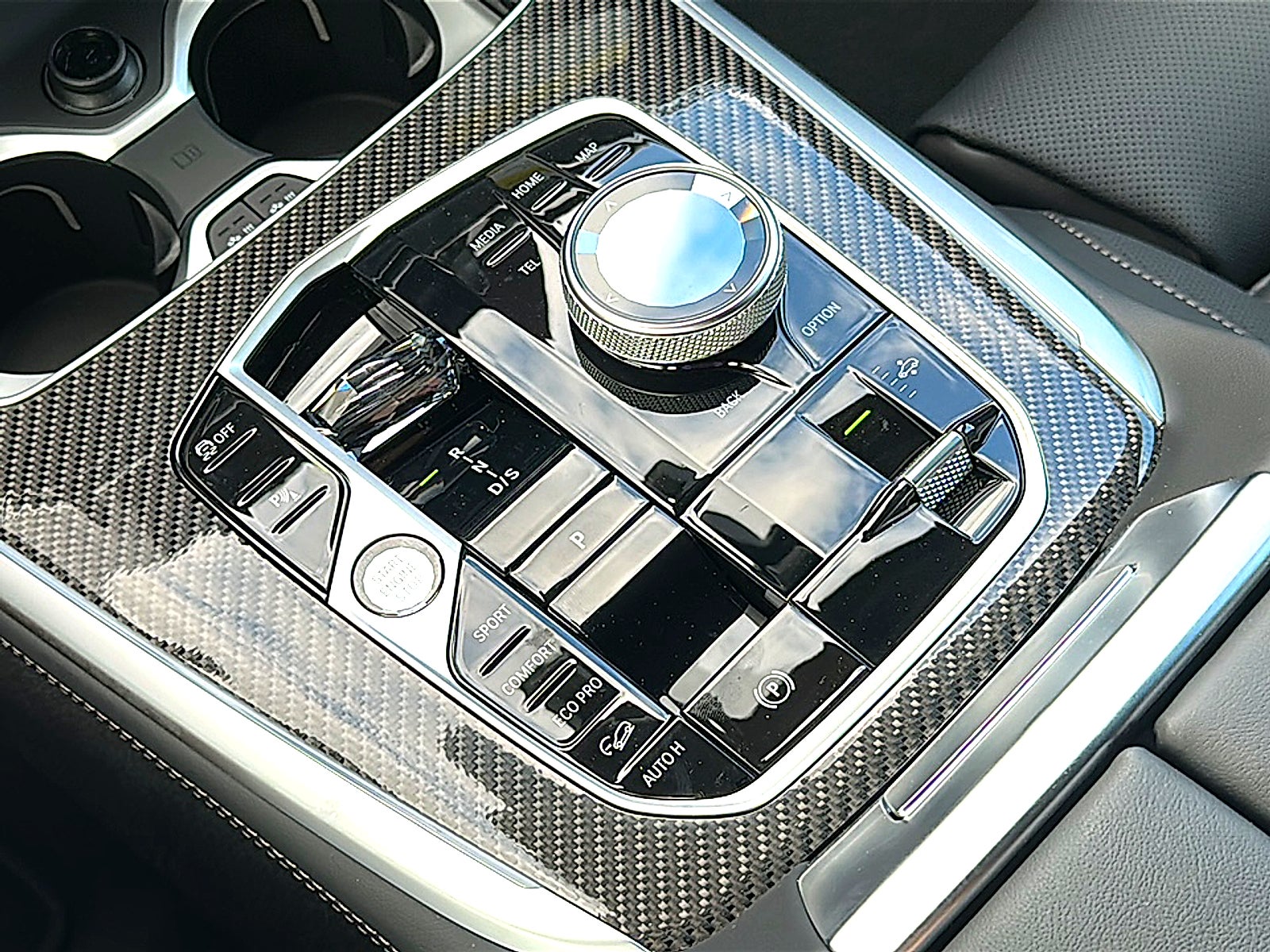 2027 BMW X7 M60i