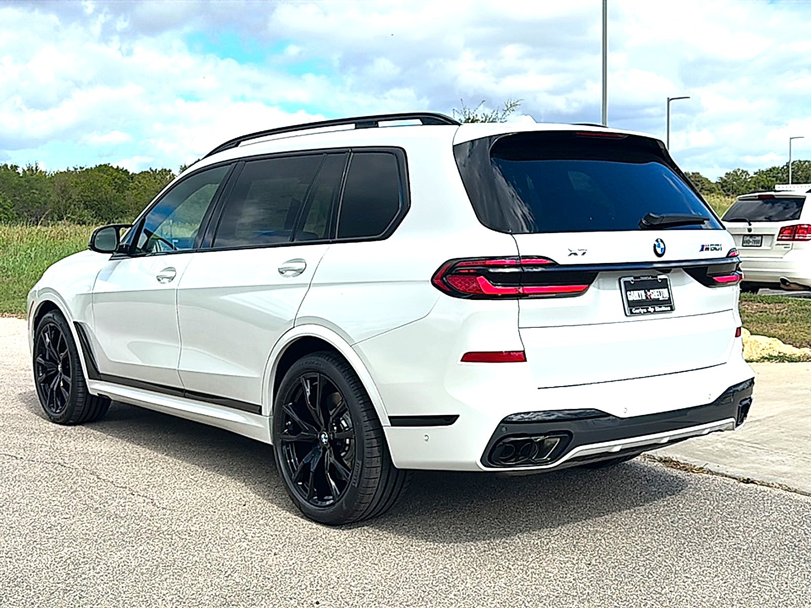 2027 BMW X7 M60i