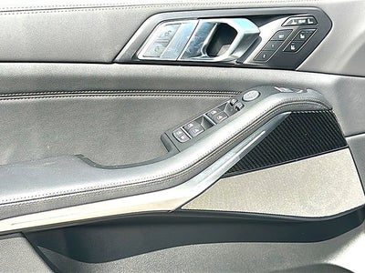 2027 BMW X7 M60i