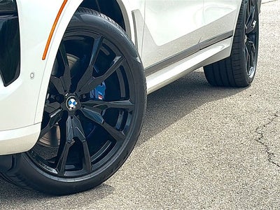 2027 BMW X7 M60i