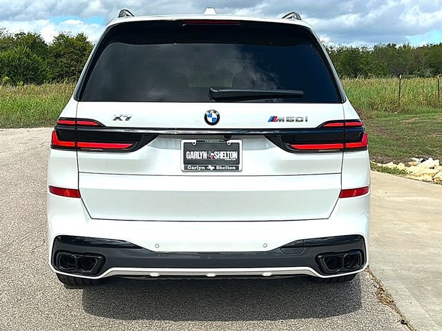 2027 BMW X7 M60i