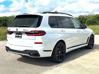 2027 BMW X7 M60i