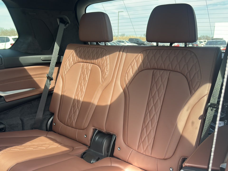 2026 BMW X7 M60i