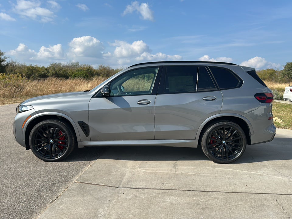 2026 BMW X5 M60i