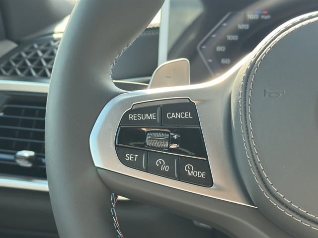 2026 BMW X5 M60i