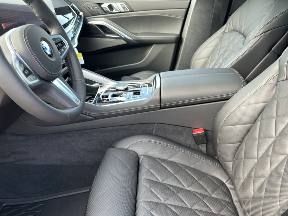 2026 BMW X6 xDrive40i