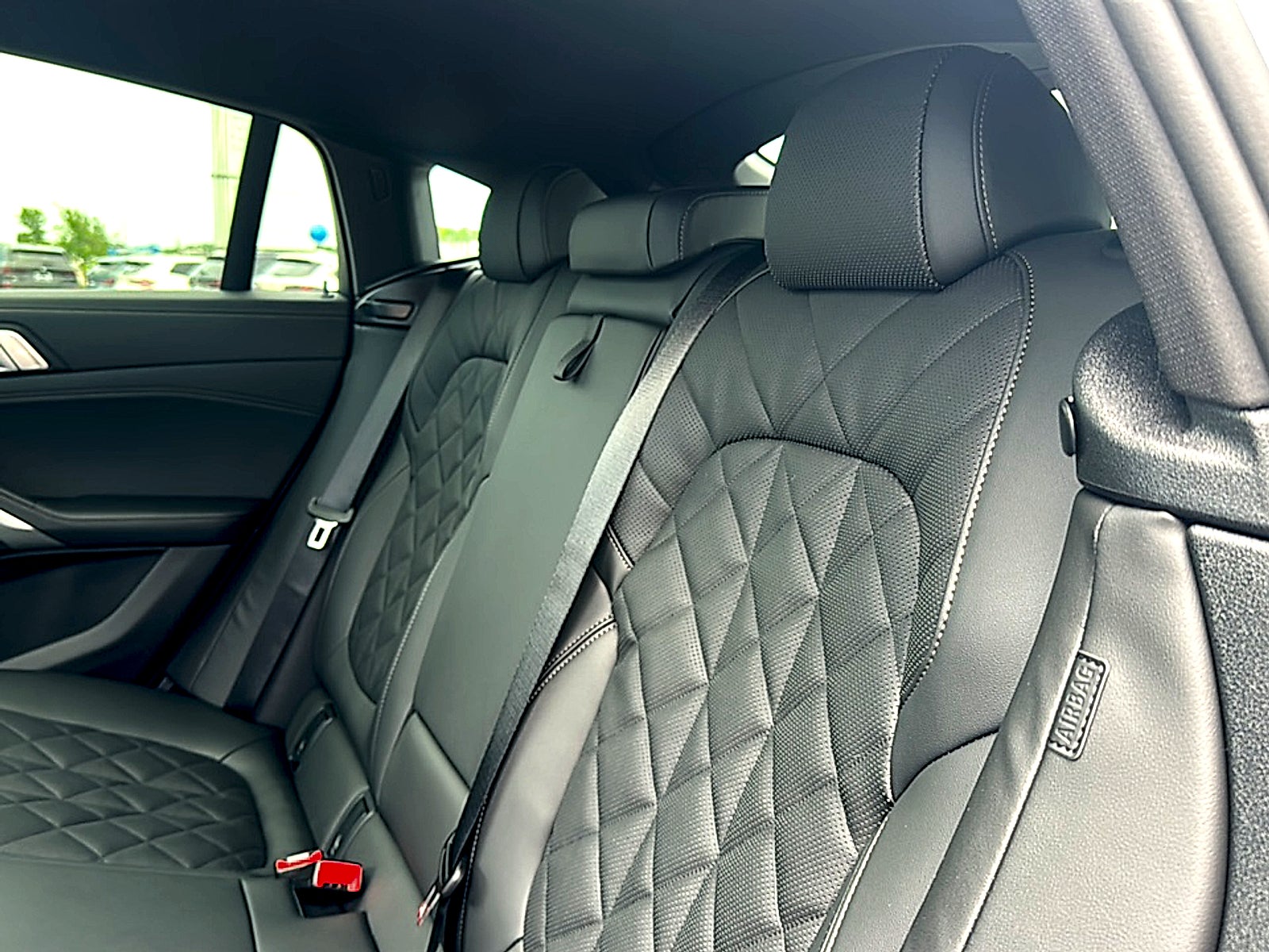 2027 BMW X6 xDrive40i