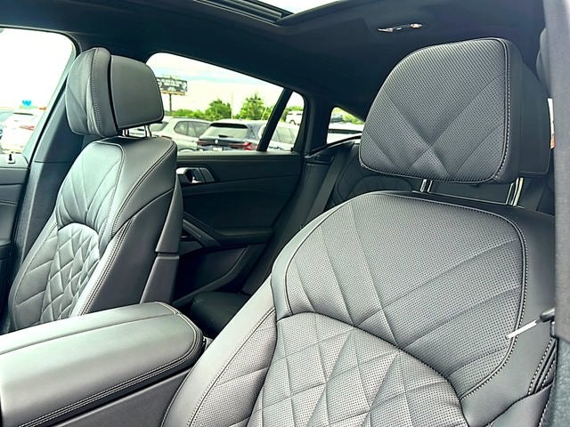 2027 BMW X6 xDrive40i