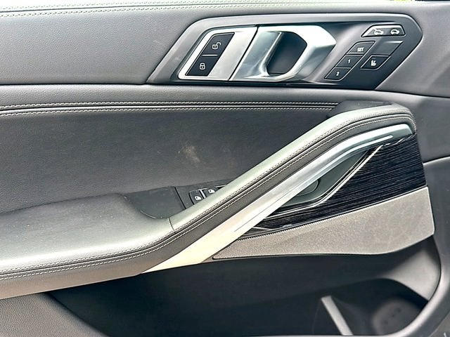 2027 BMW X6 xDrive40i