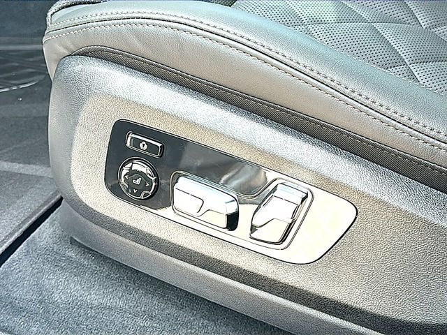 2027 BMW X6 xDrive40i