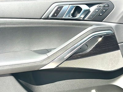 2027 BMW X6 xDrive40i