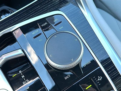 2027 BMW X6 xDrive40i