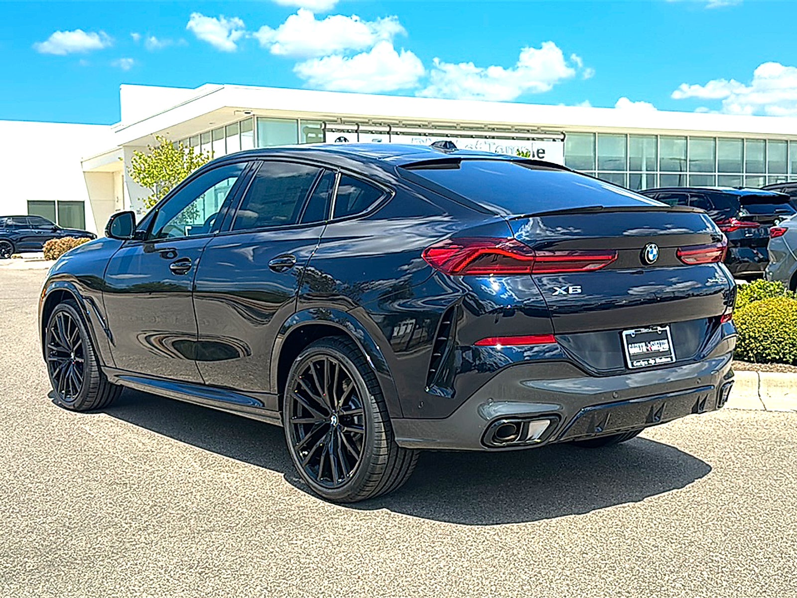 2027 BMW X6 xDrive40i