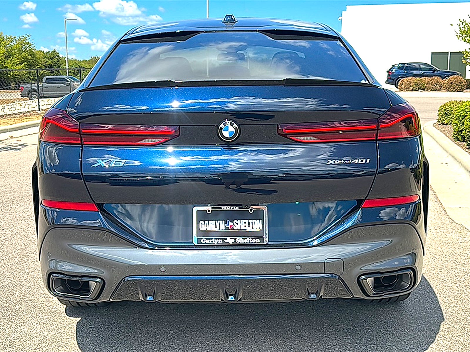 2027 BMW X6 xDrive40i
