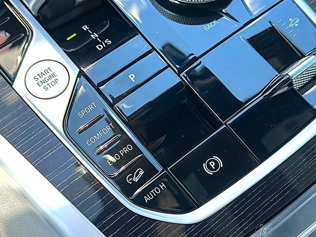 2027 BMW X6 xDrive40i