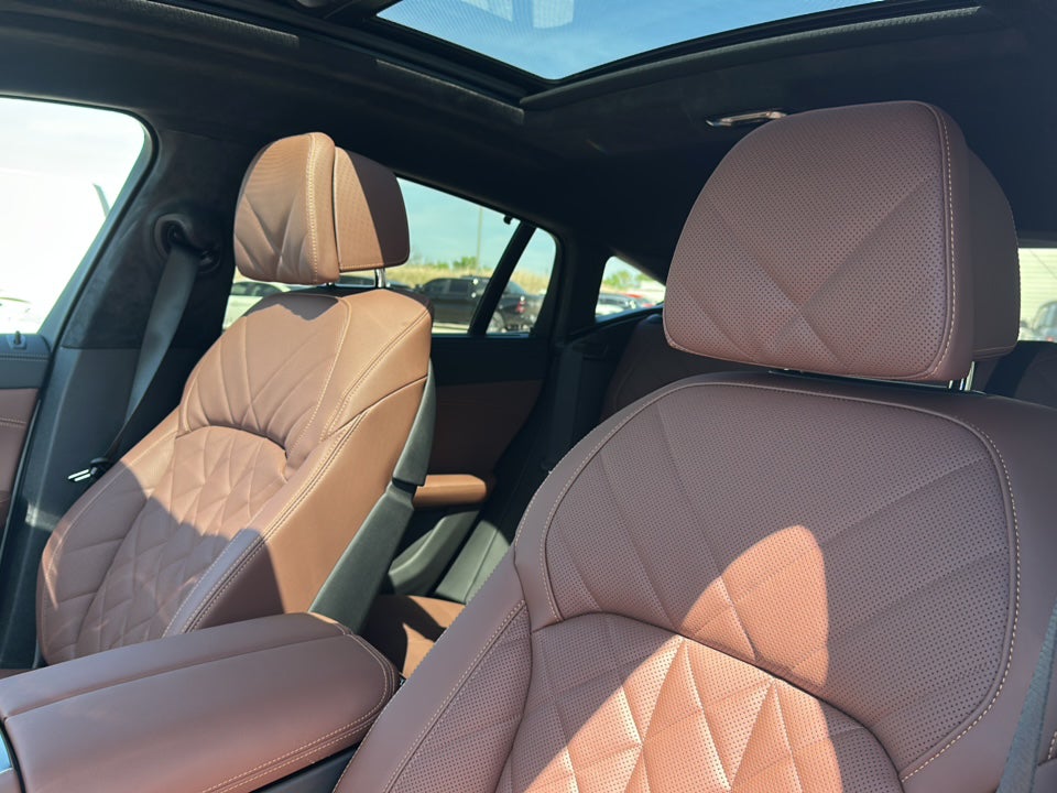 2026 BMW X6 xDrive40i