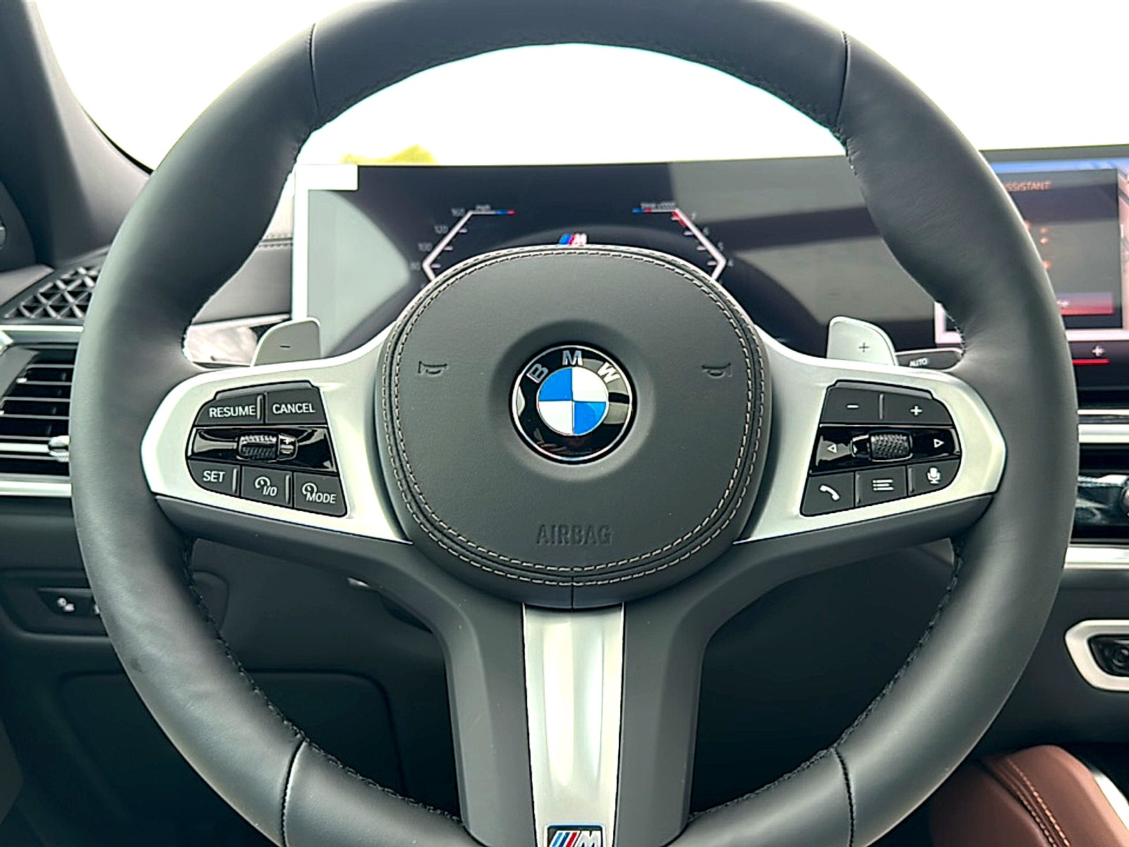 2027 BMW X6 xDrive40i
