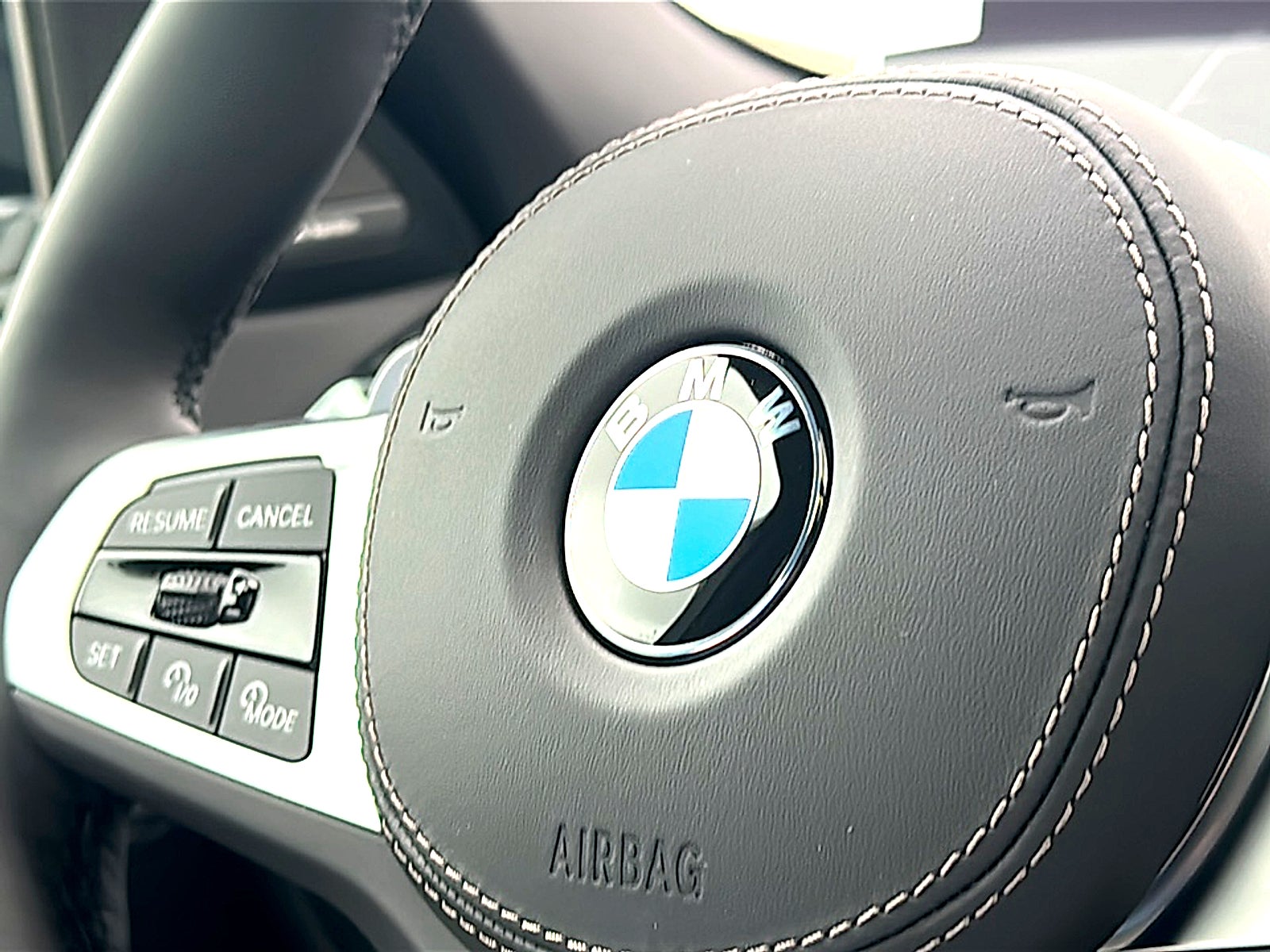 2027 BMW X6 xDrive40i