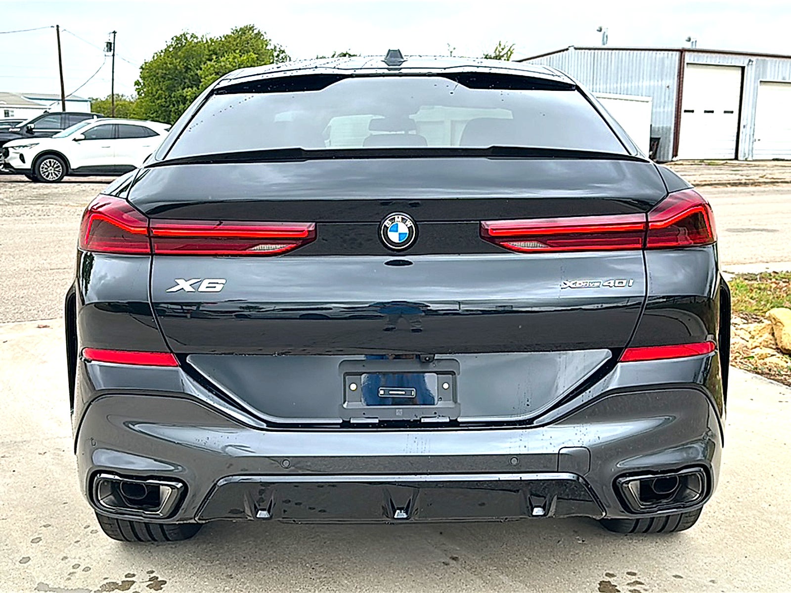2027 BMW X6 xDrive40i