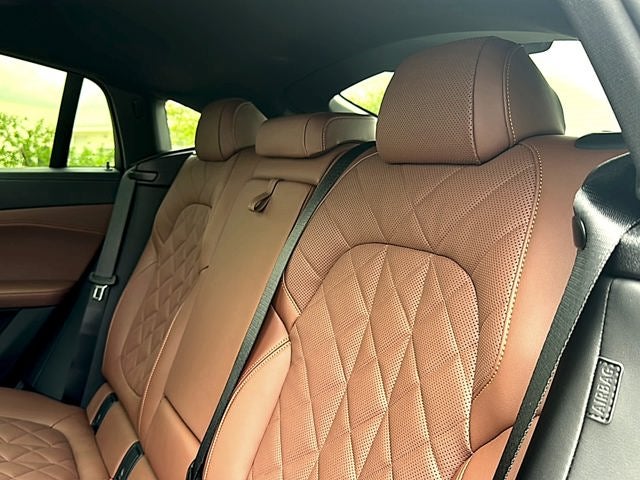 2027 BMW X6 xDrive40i