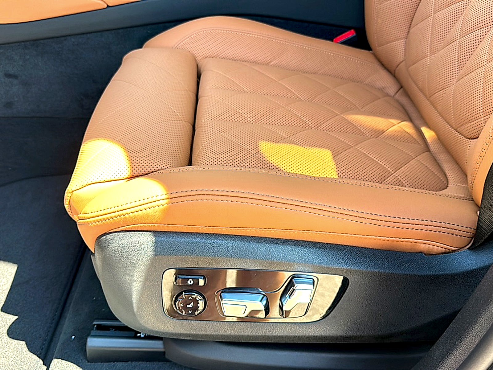 2027 BMW X6 xDrive40i
