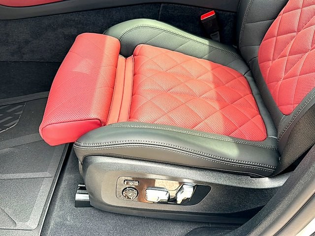 2027 BMW X6 xDrive40i