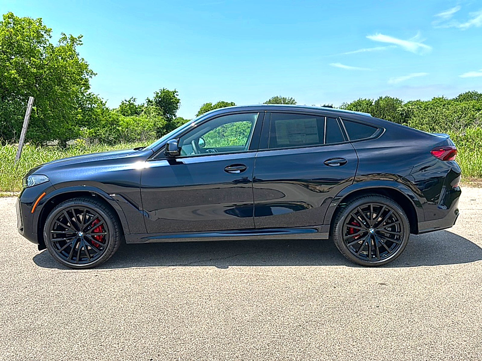 2027 BMW X6 xDrive40i