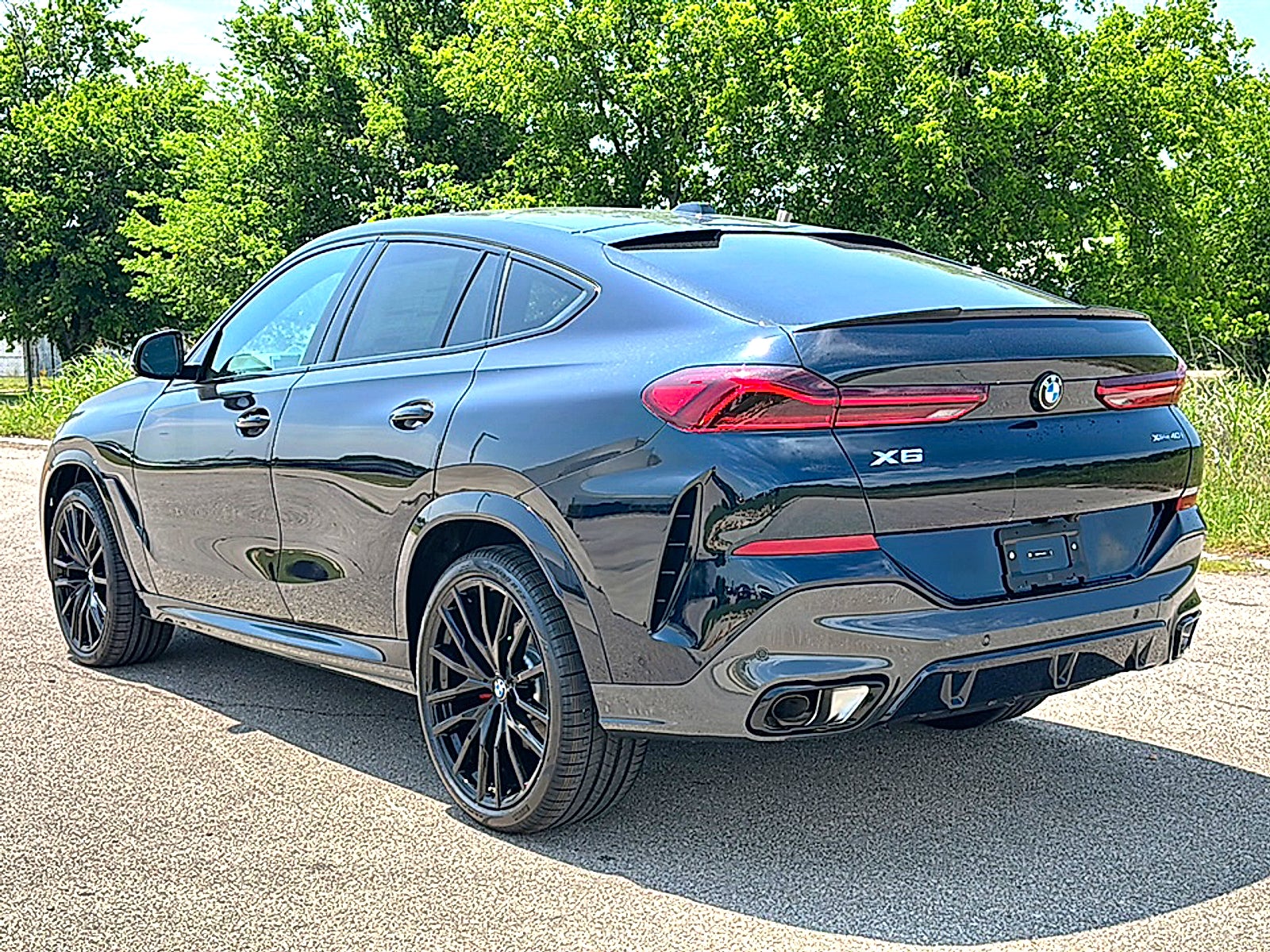 2027 BMW X6 xDrive40i