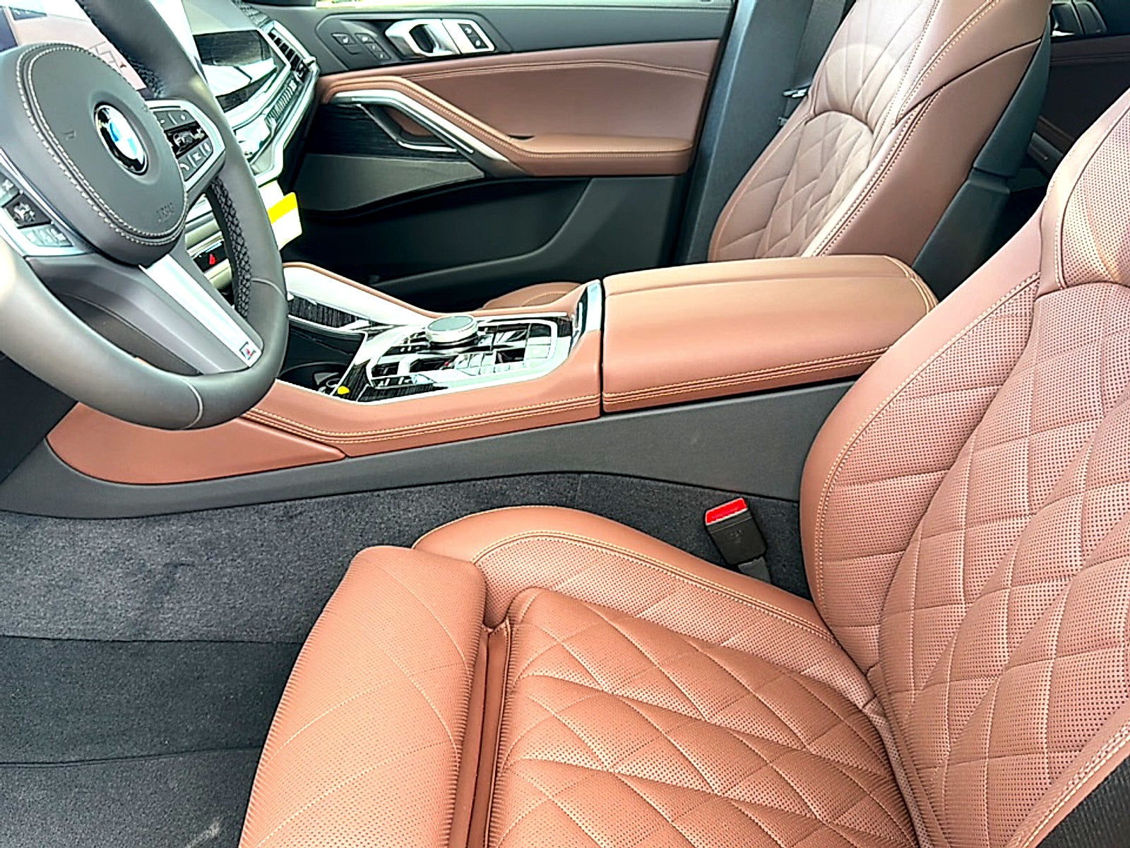 2027 BMW X6 xDrive40i