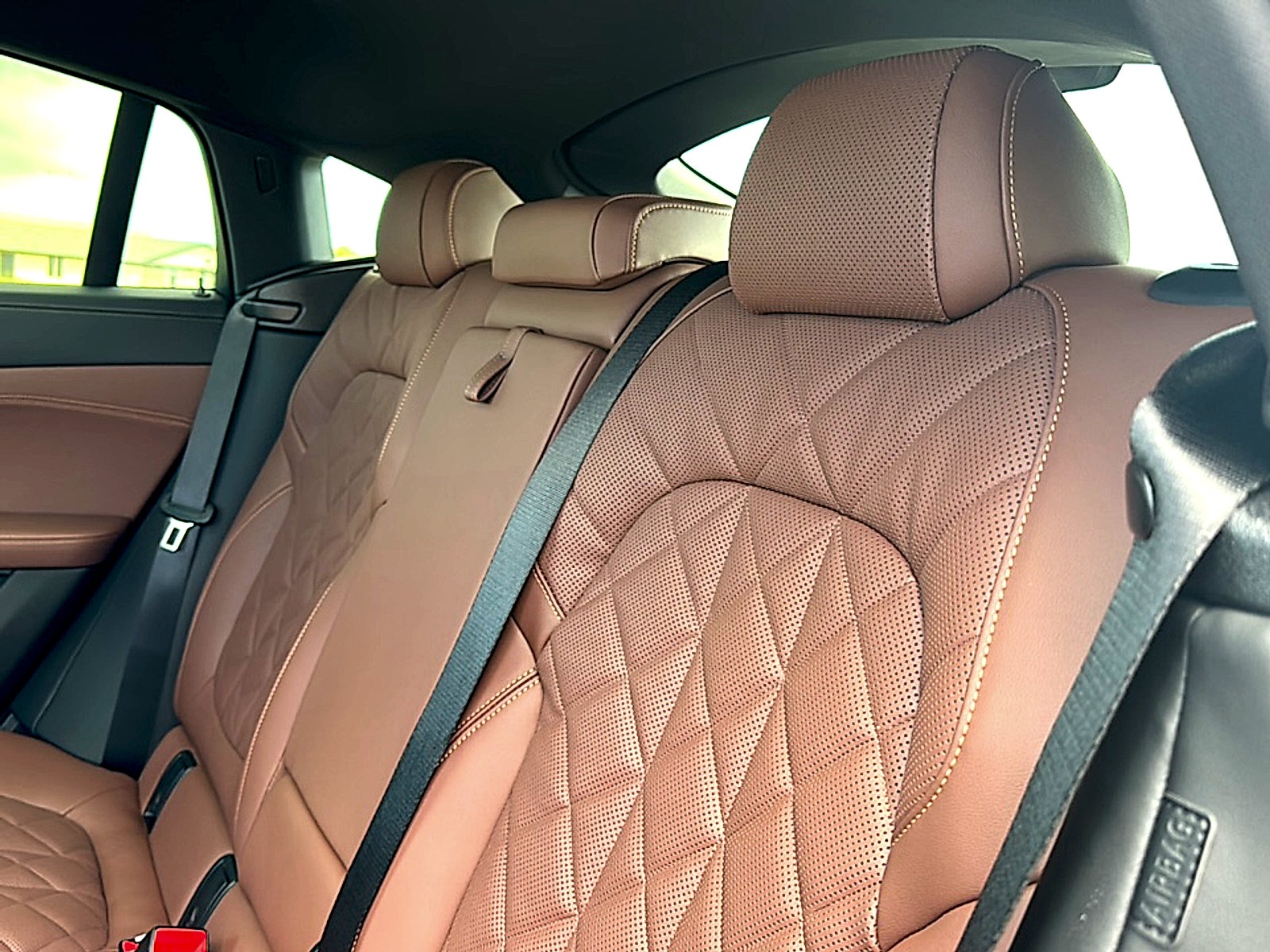 2027 BMW X6 xDrive40i