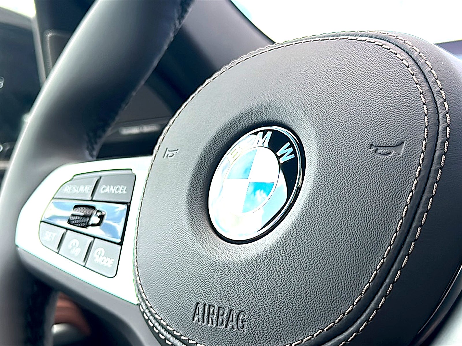 2027 BMW X6 xDrive40i