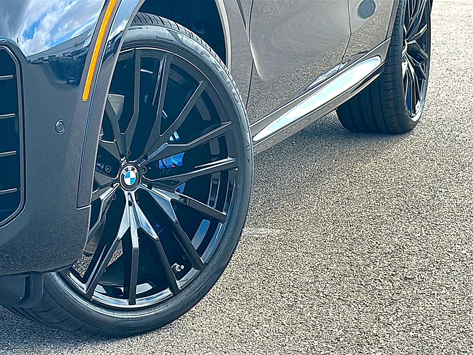 2027 BMW X6 xDrive40i