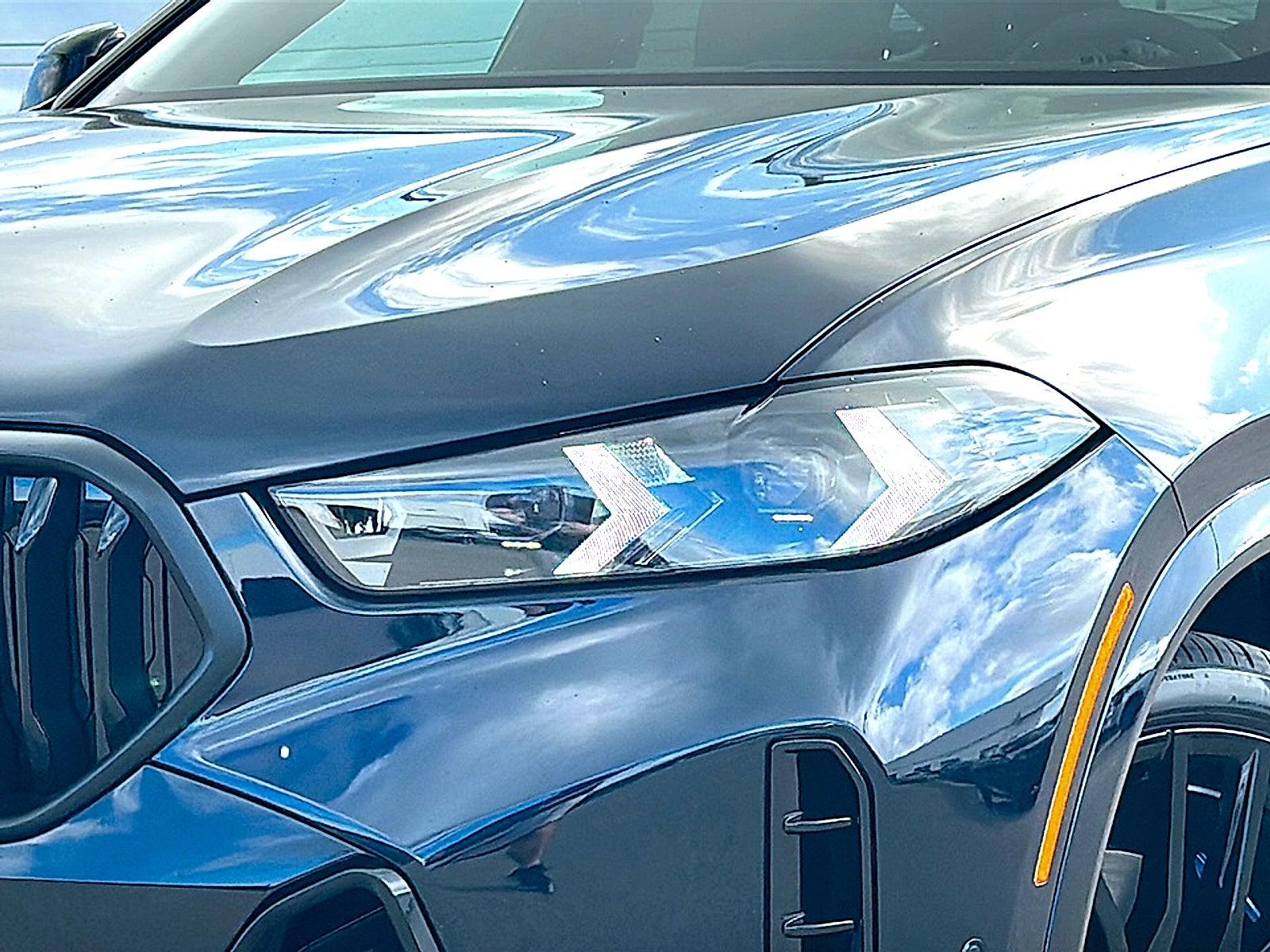 2027 BMW X6 xDrive40i