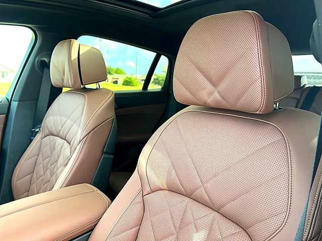 2027 BMW X6 xDrive40i