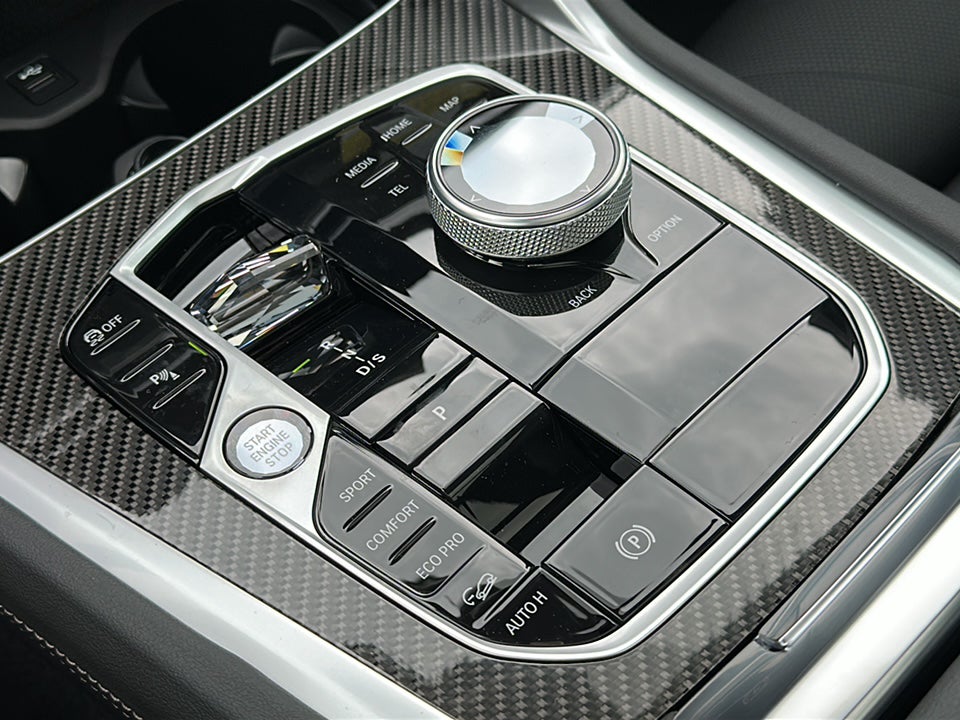 2027 BMW X6 M60i