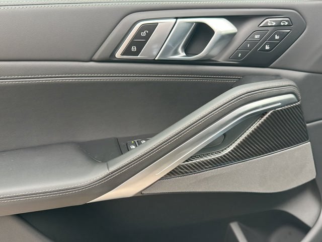 2027 BMW X6 M60i