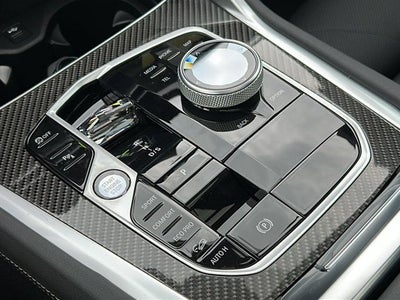 2027 BMW X6 M60i