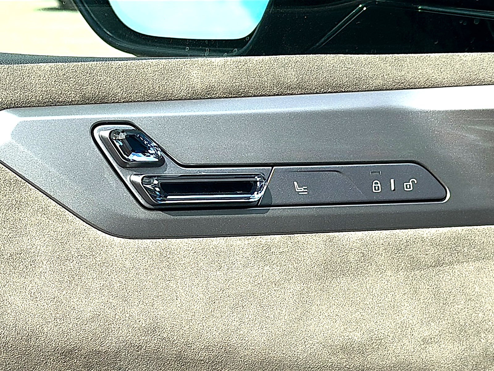 2027 BMW X5 40 xDrive