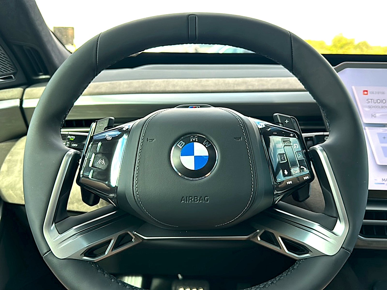 2027 BMW X5 40 xDrive