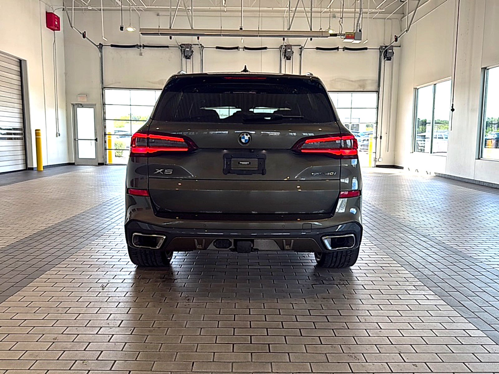 2023 BMW X5 sDrive40i