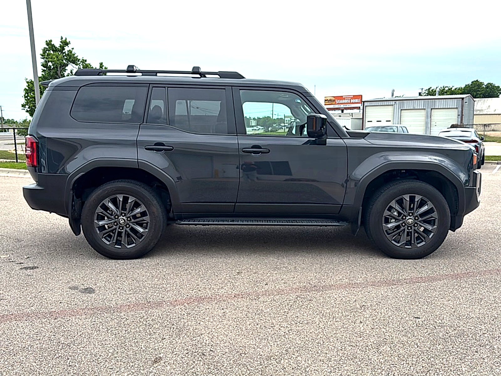 2024 Toyota Land Cruiser 4WD (Natl)