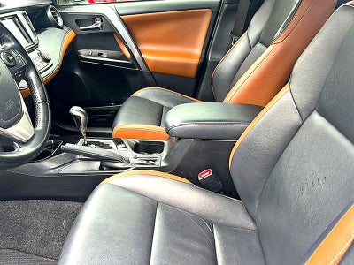 2018 Toyota RAV4 SE