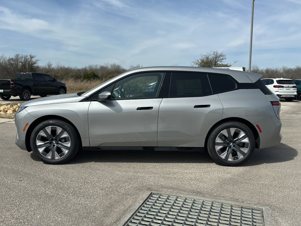 2026 BMW iX xDrive45